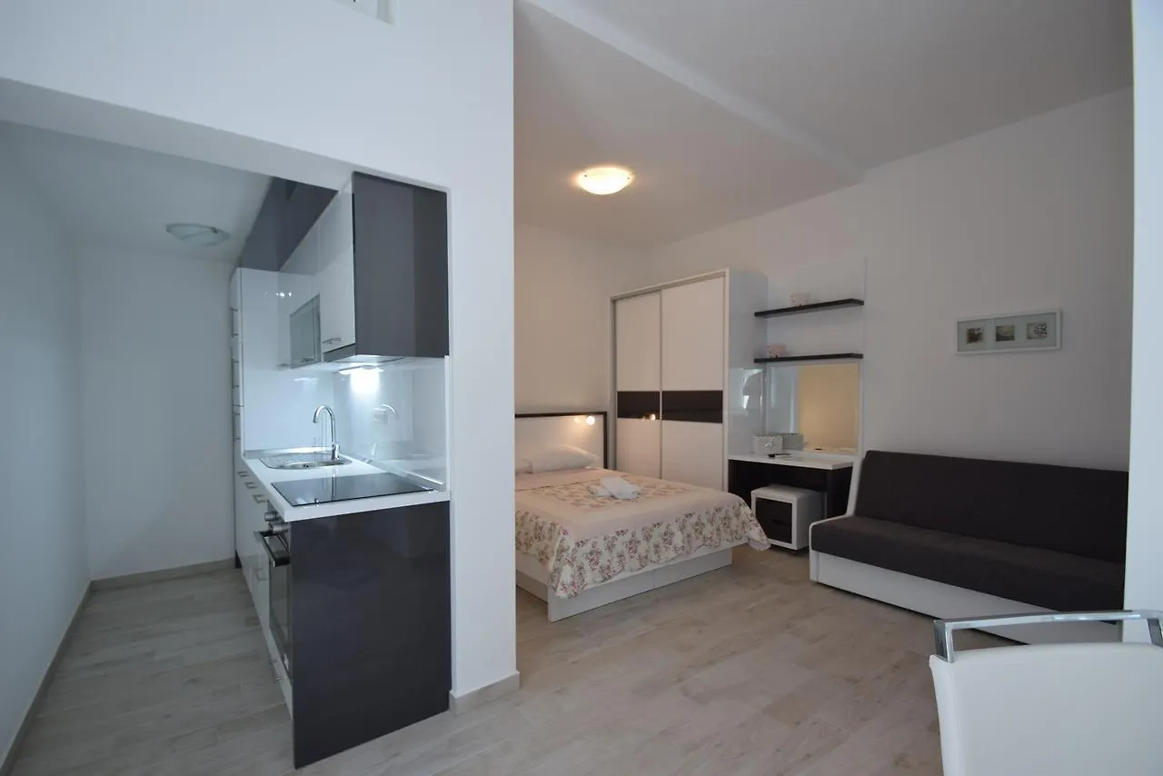 Apartment Anica Kuk Stari Grad
