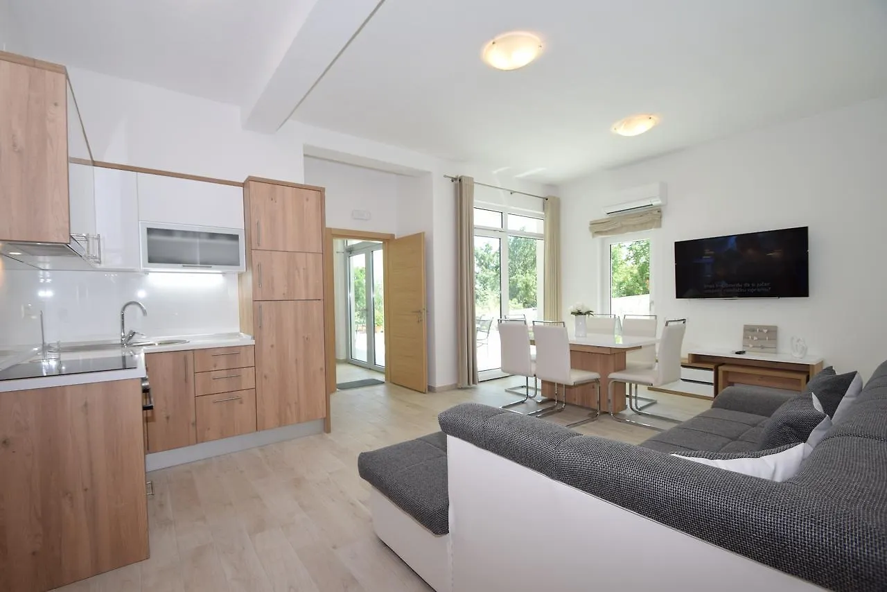 Apartment Anica Kuk Stari Grad  Croatia